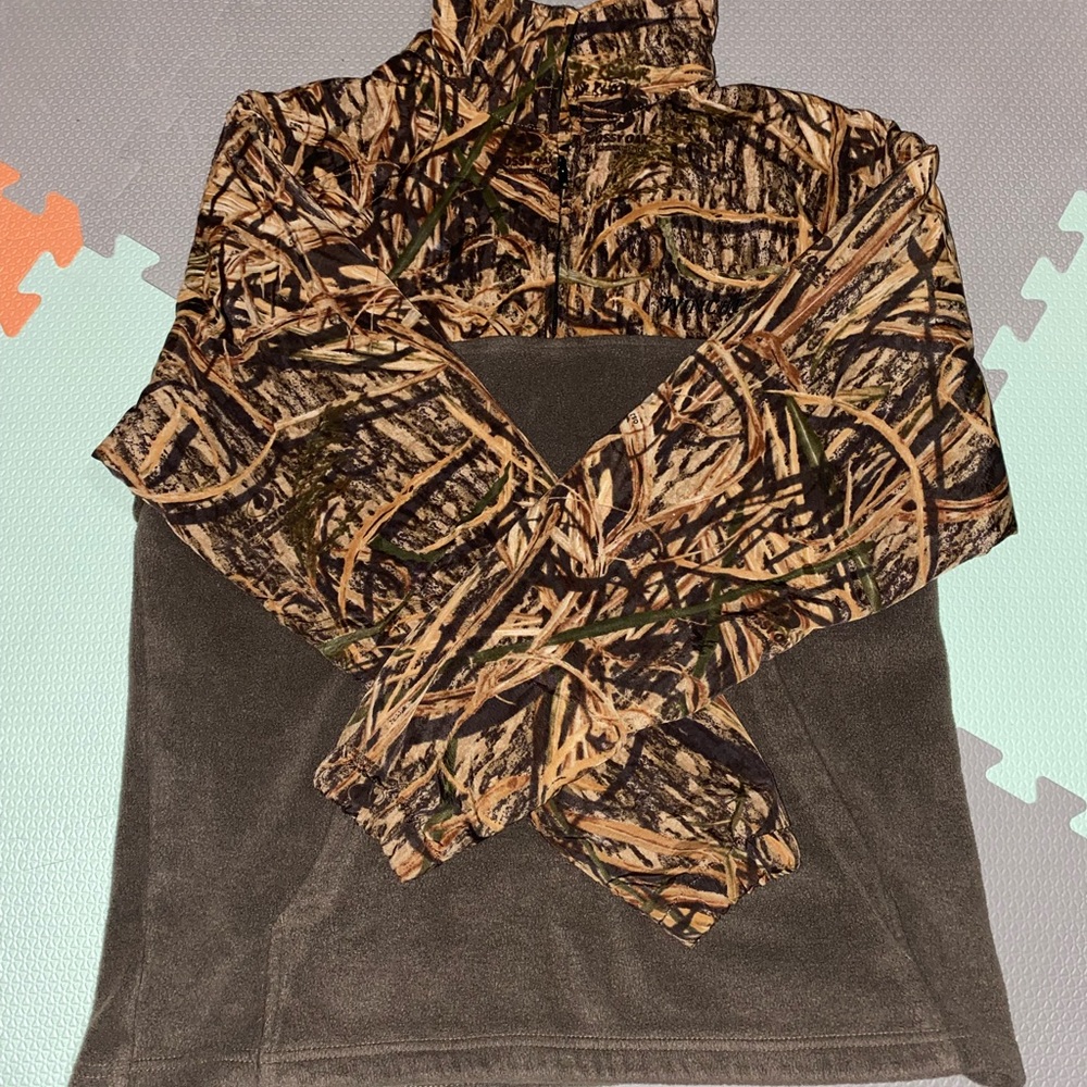 Mens Winchester vintage camouflage hunting sweater